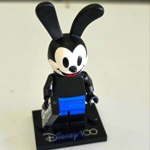 LEGO Minifigures - Series Disney 100 - 71038 - Oswald the Lucky Rabbit